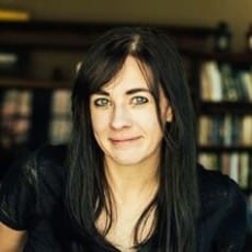 Меггі Стівотер Меггі Стівотер