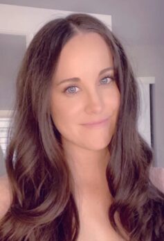 Рейвен Кеннеді Рейвен Кеннеді