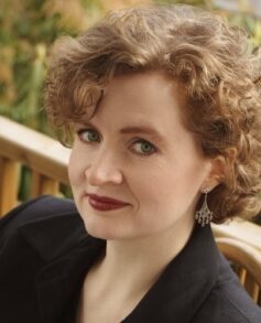 Джулія Беррі Джулія Беррі