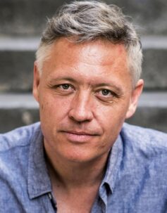 Роберт Тарагуд Роберт Тарагуд