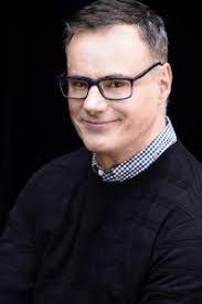 Брюс Кемерон Брюс Кемерон