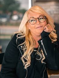 Лінн Пейнтер Лінн Пейнтер