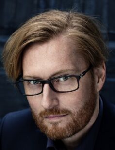 Андерс Де ла Мотт Андерс Де ла Мотт