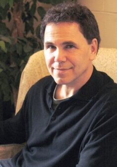 Артур Голден Артур Голден