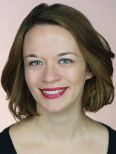 Тесса Бейлі Тесса Бейлі