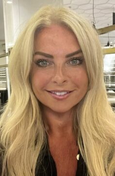 Клер Павелл Клер Павелл