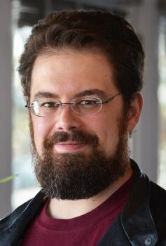 Крістофер Паоліні Крістофер Паоліні