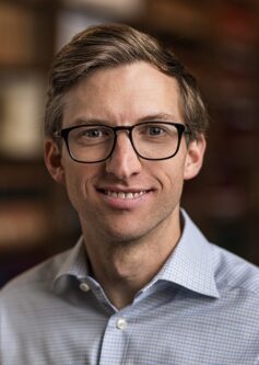 Кріс Міллер Кріс Міллер