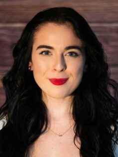 Ханна Ніколь Мерер Ханна Ніколь Мерер