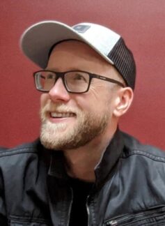 Т.Дж. Клюн Т.Дж. Клюн