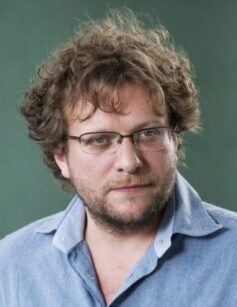 Пітер Померанцев Пітер Померанцев