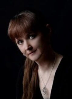 Лаура Форест Лаура Форест