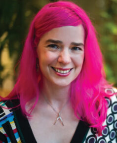 Лейні Тейлор Лейні Тейлор