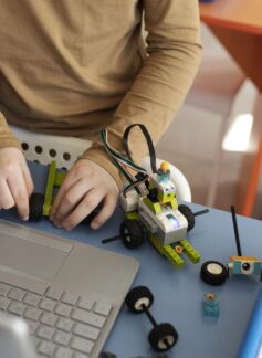 STEM як інвестиція в майбутнє: як Ukraine Facility допомагає школам створювати сучасні проєктні лабораторії